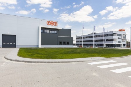 TNT Logisztikai Központ_1